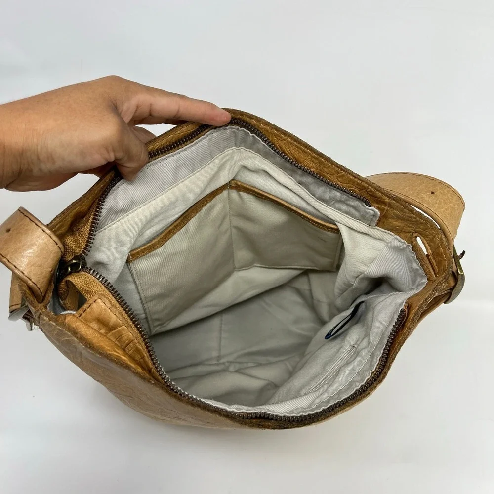 American Leather Co Embossed Leather Shoulder Bag Tan Brown Hobo Tote Purse